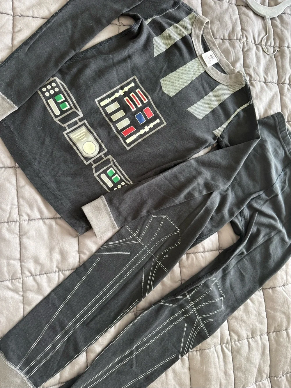 Hanna Andersson Organic Cotton Glow in the Dark Star Wars Pajama Set